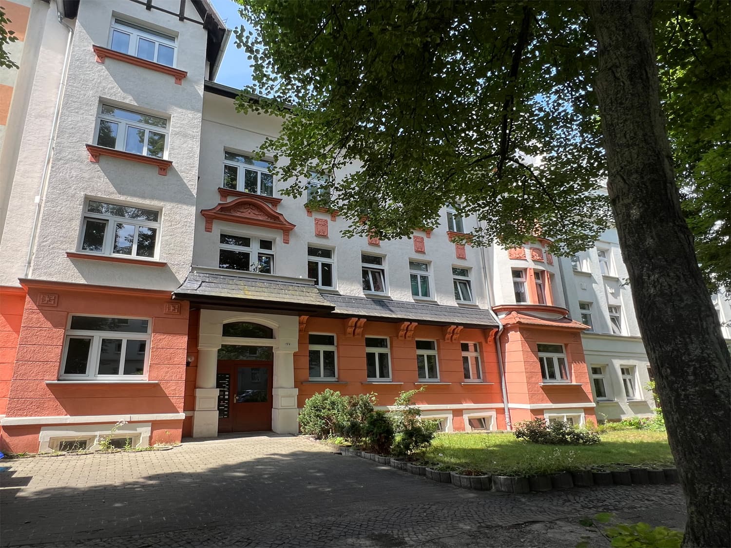 Top Lage... Schöne Single-Wohnung mit Balkon... - ID 4354-image