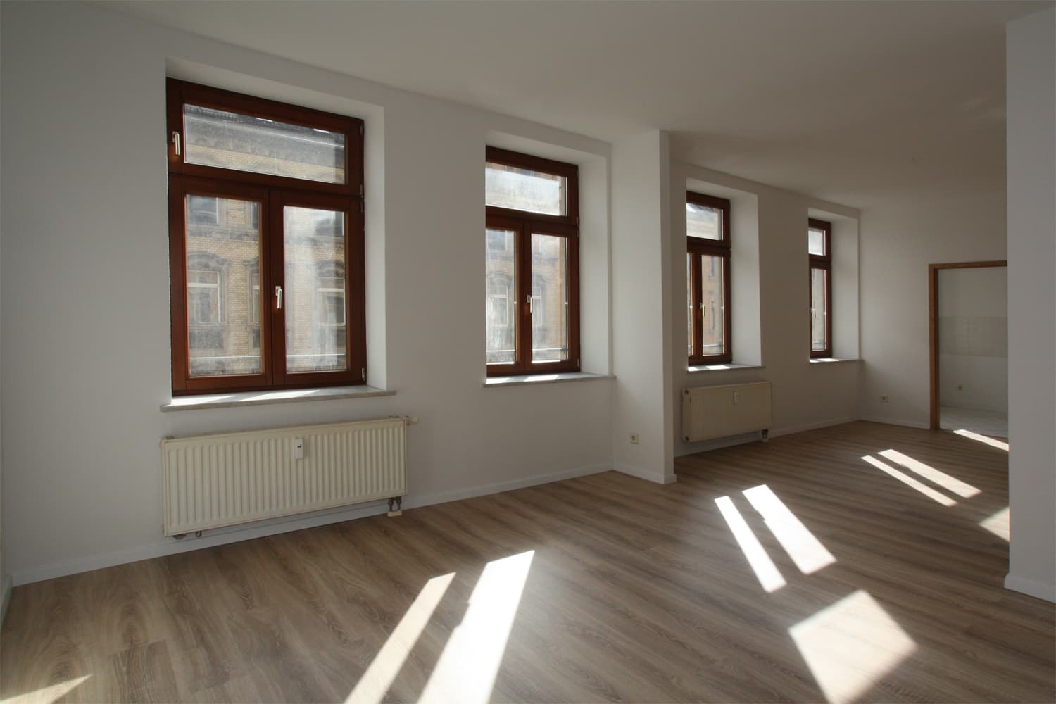 Gepflegte und vermietete ETW + Stellplatz - ID 4176-image